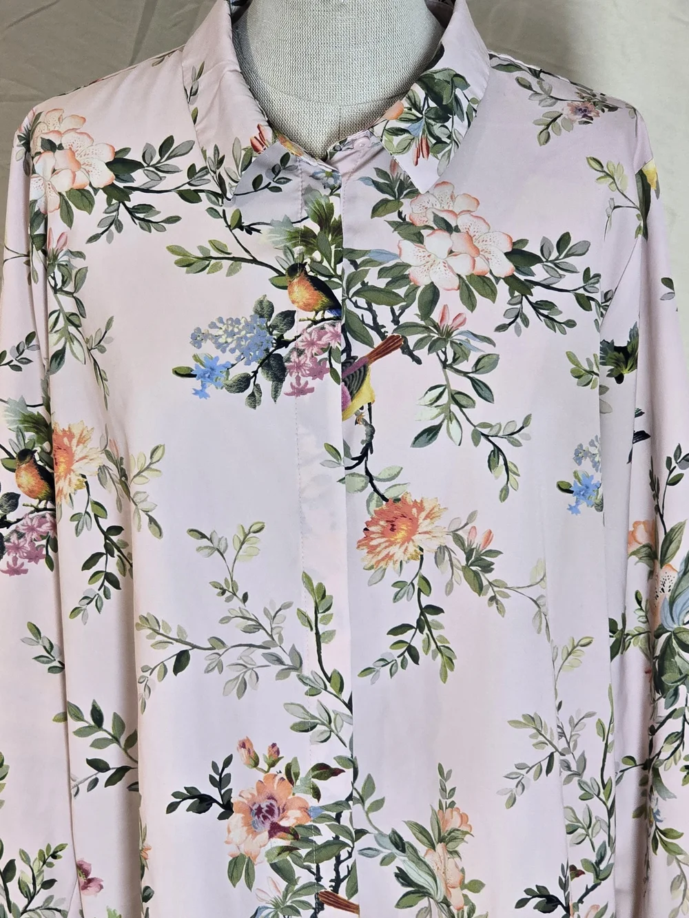 H&M Soft Pink Floral Button-Front Shirt - Picture 2 of 8